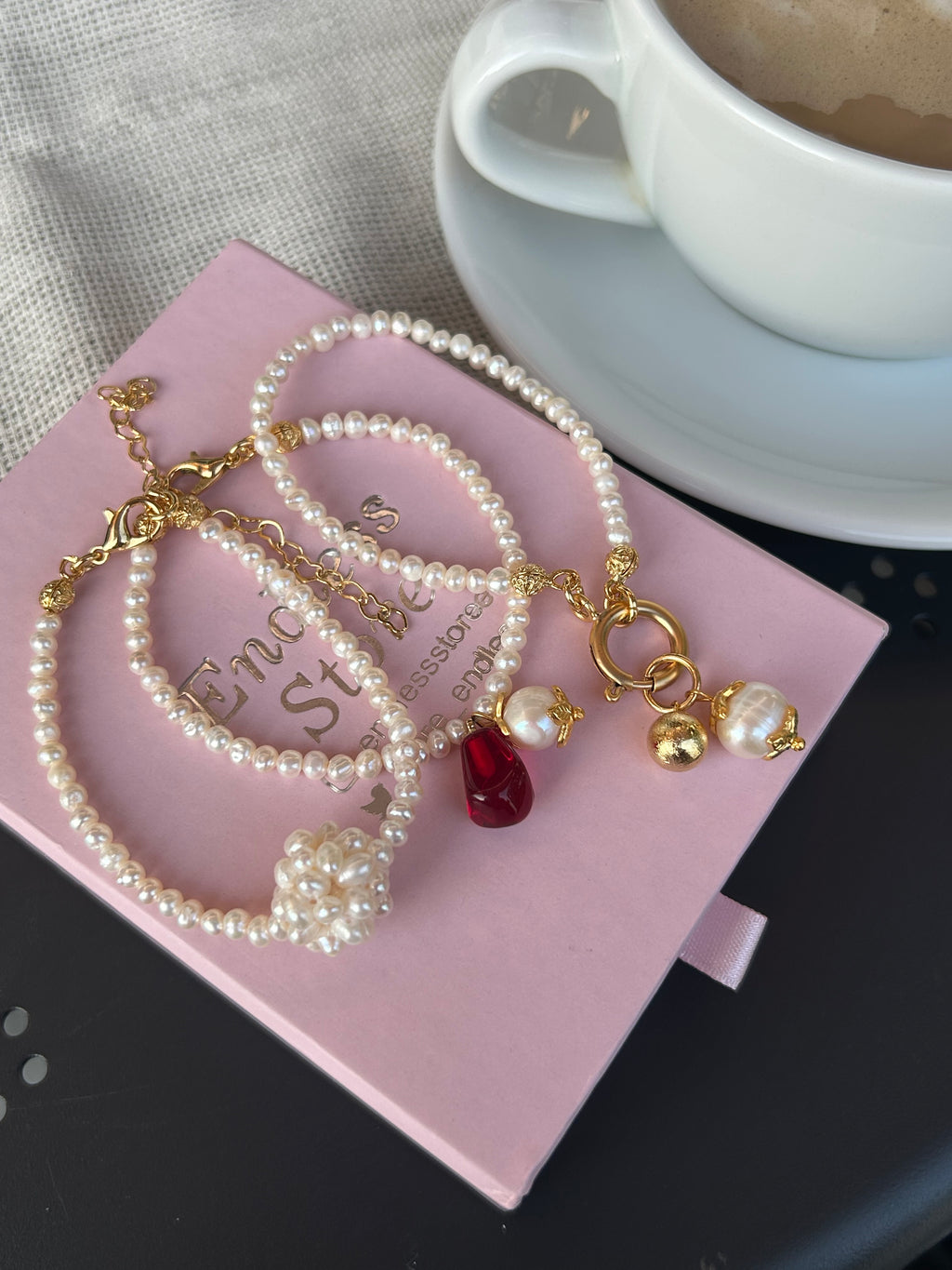 Şakayık İnci/Nar Tanesi Charm İnci Bileklik