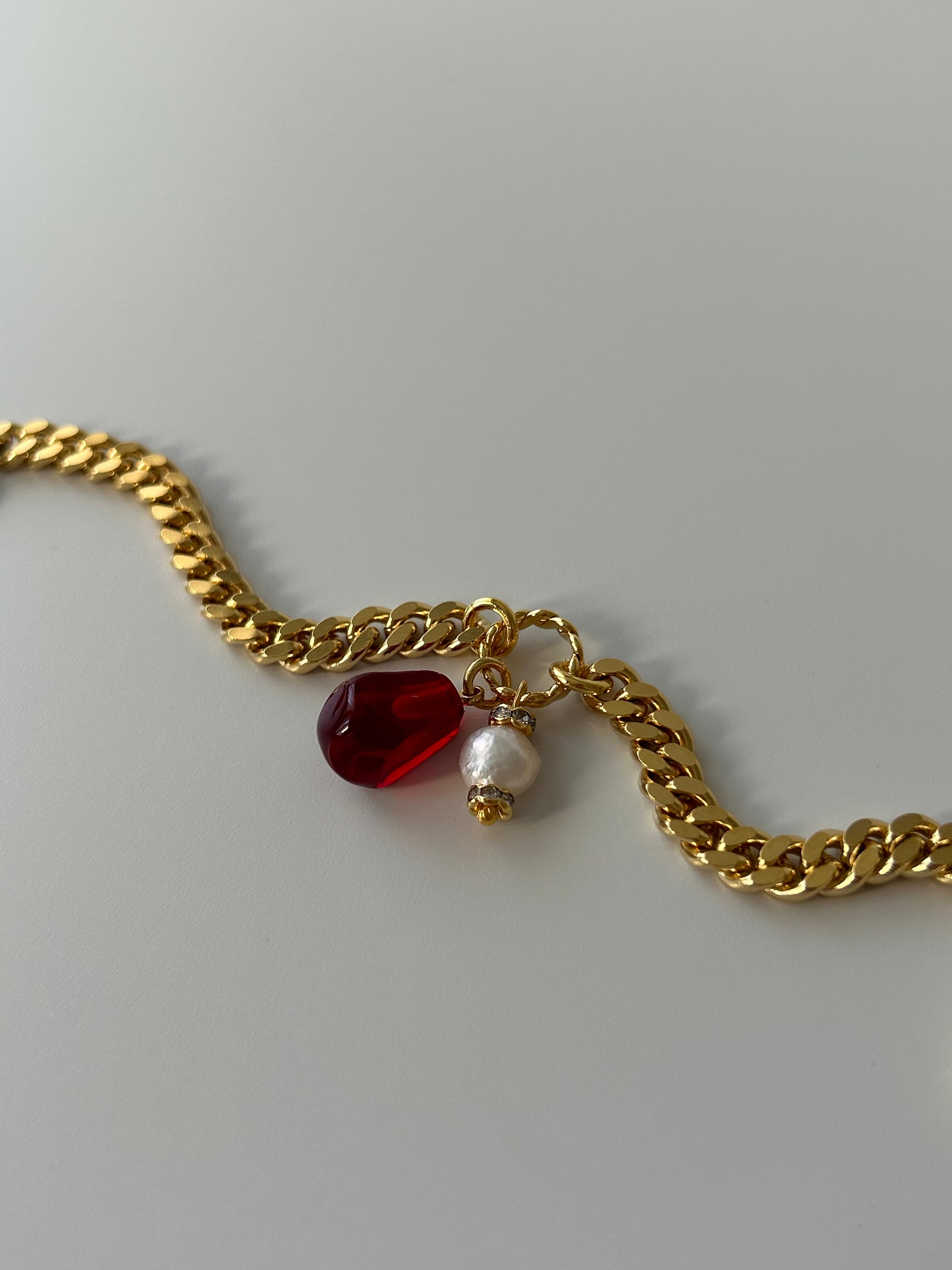 Nar Tanesi/İnci Charm Zincir Bileklik