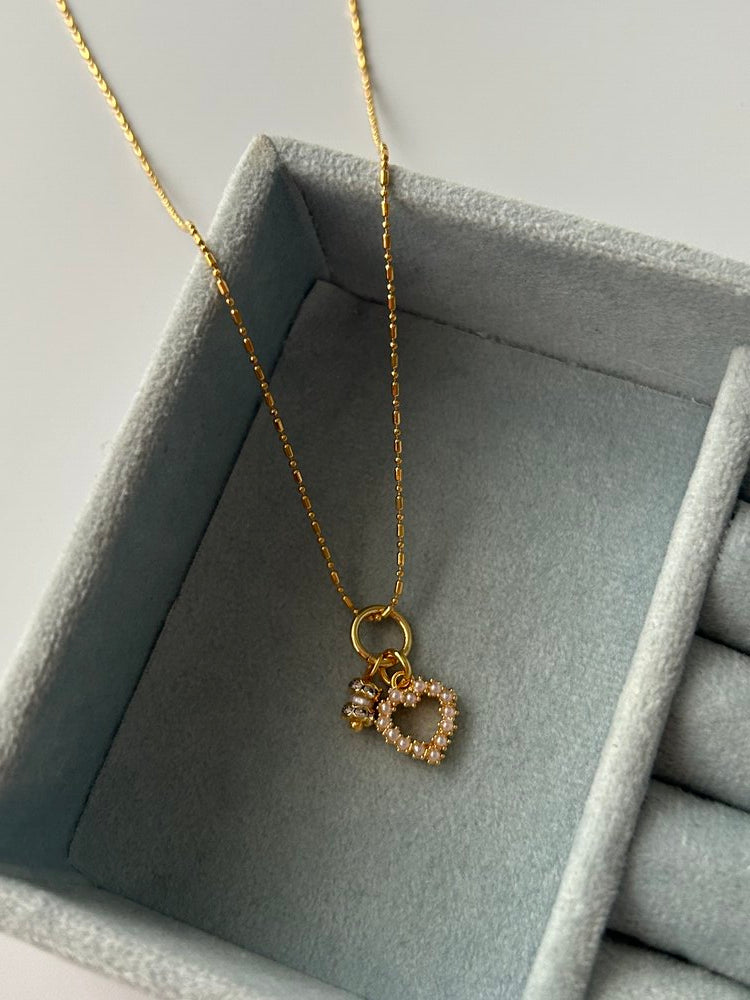 İncili Kalp/Kum İnci Charm Kolye