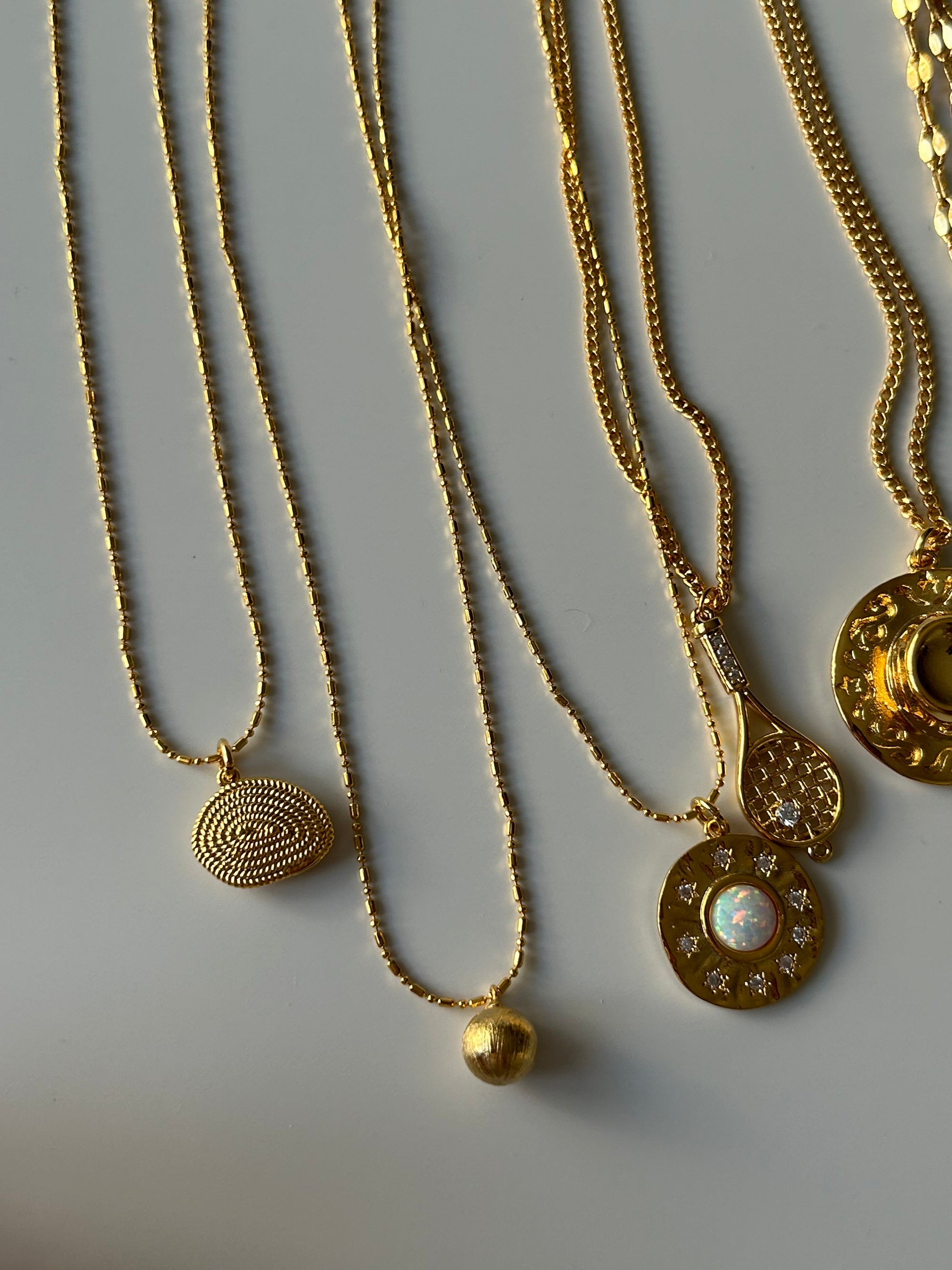 Salyangoz Charm Kolye