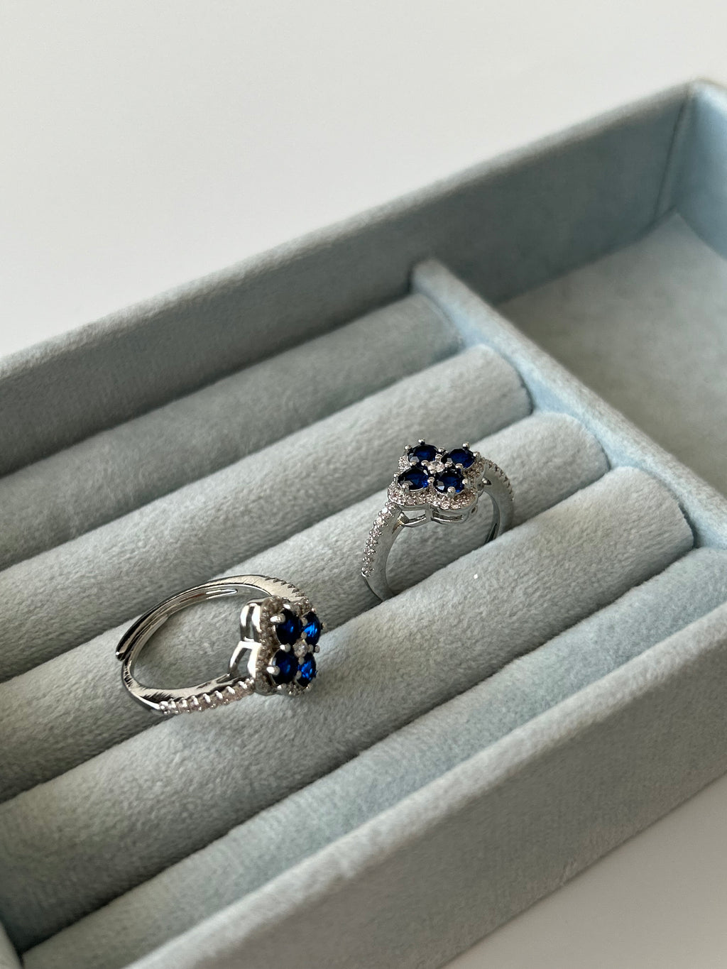 Silver Zirkon Taş Lacivert Yonca Yüzük