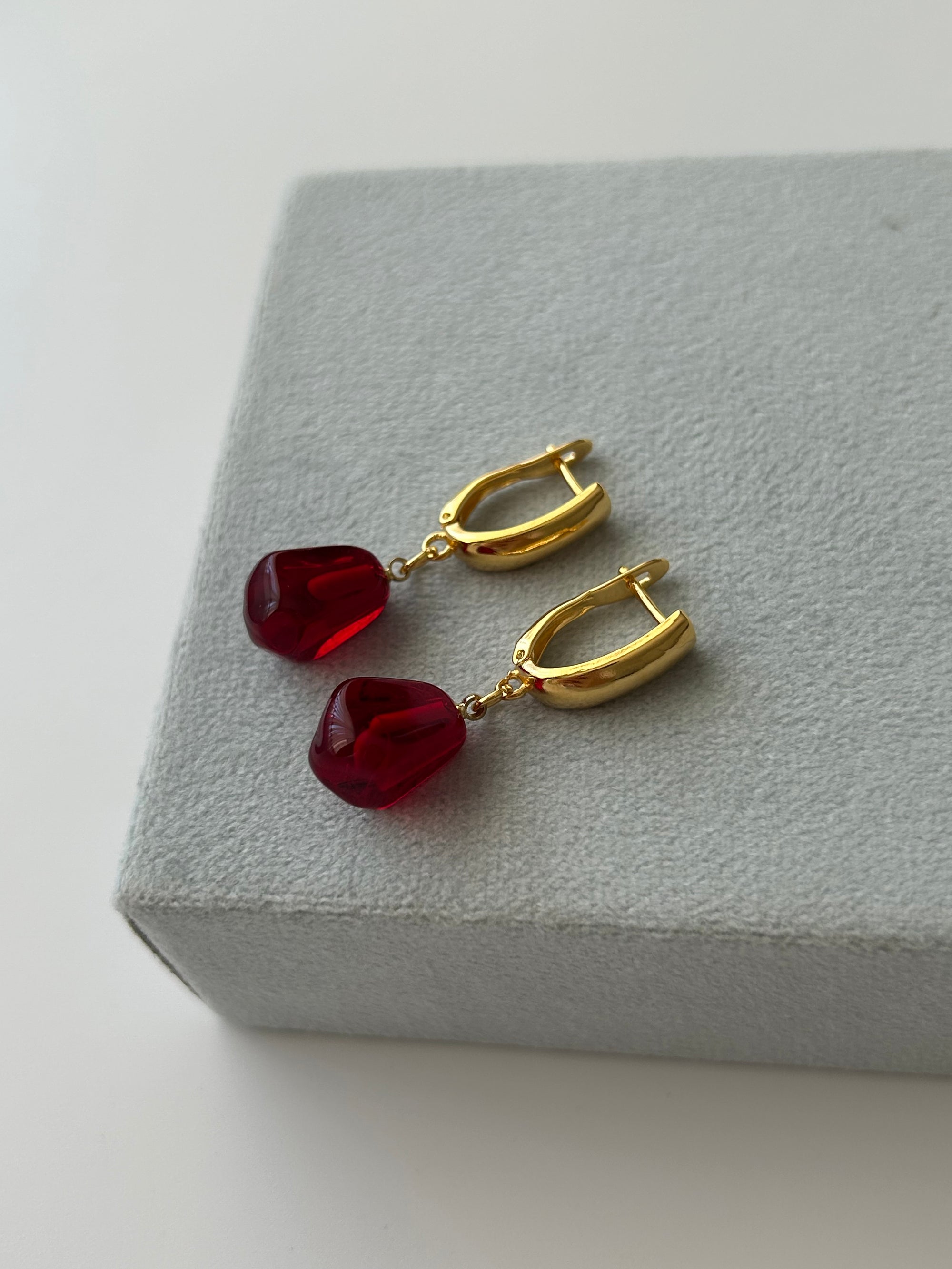 Nar Tanesi Vintage Küpe