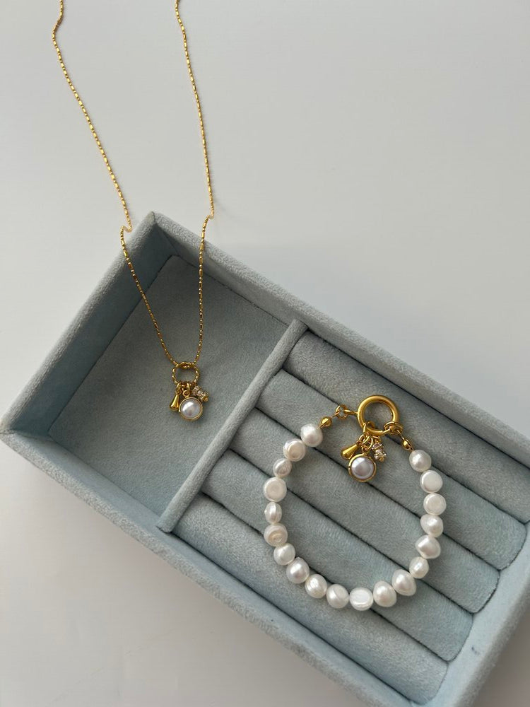 Beyaz Cam/Kum İnci Charm Kolye
