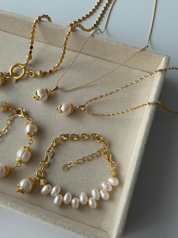 Şakayık İnci Charm Kolye