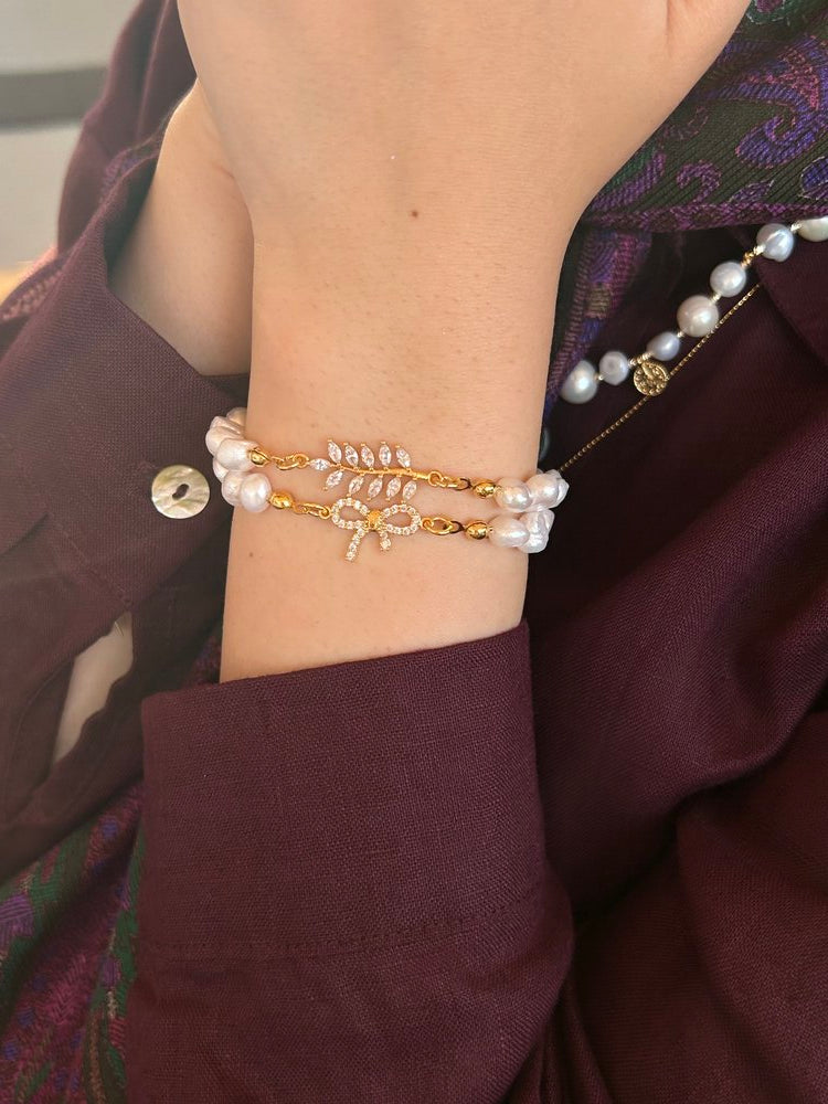 Zirkon Yaprak Charm İnci Bileklik