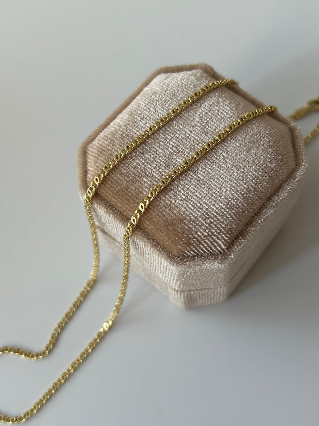 Xuping Minimal Vintage Zincir Kolye