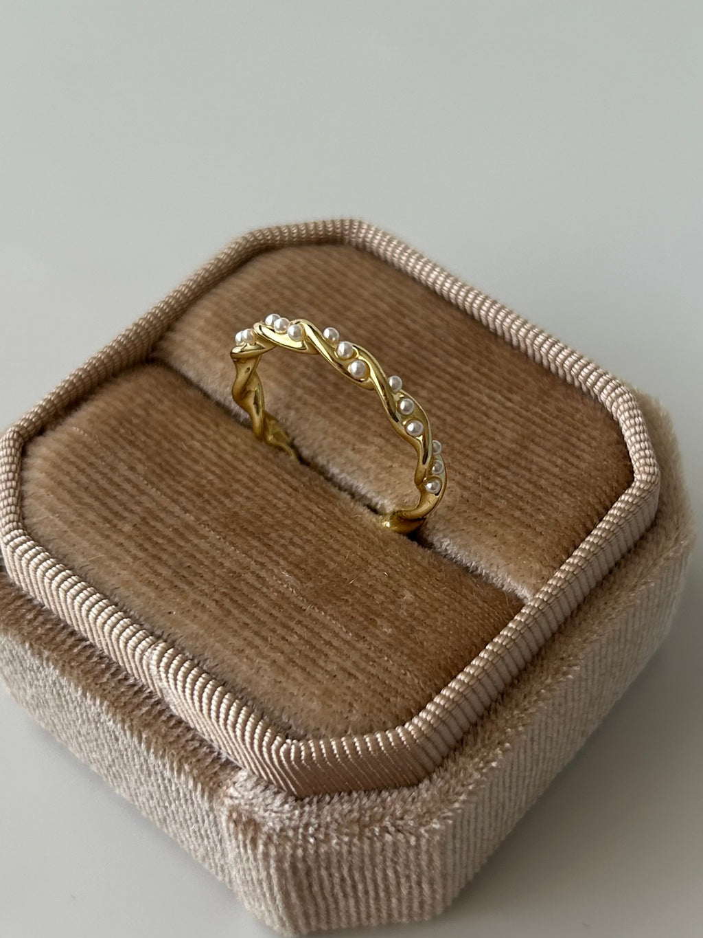 Sarmal İncili Yüzük