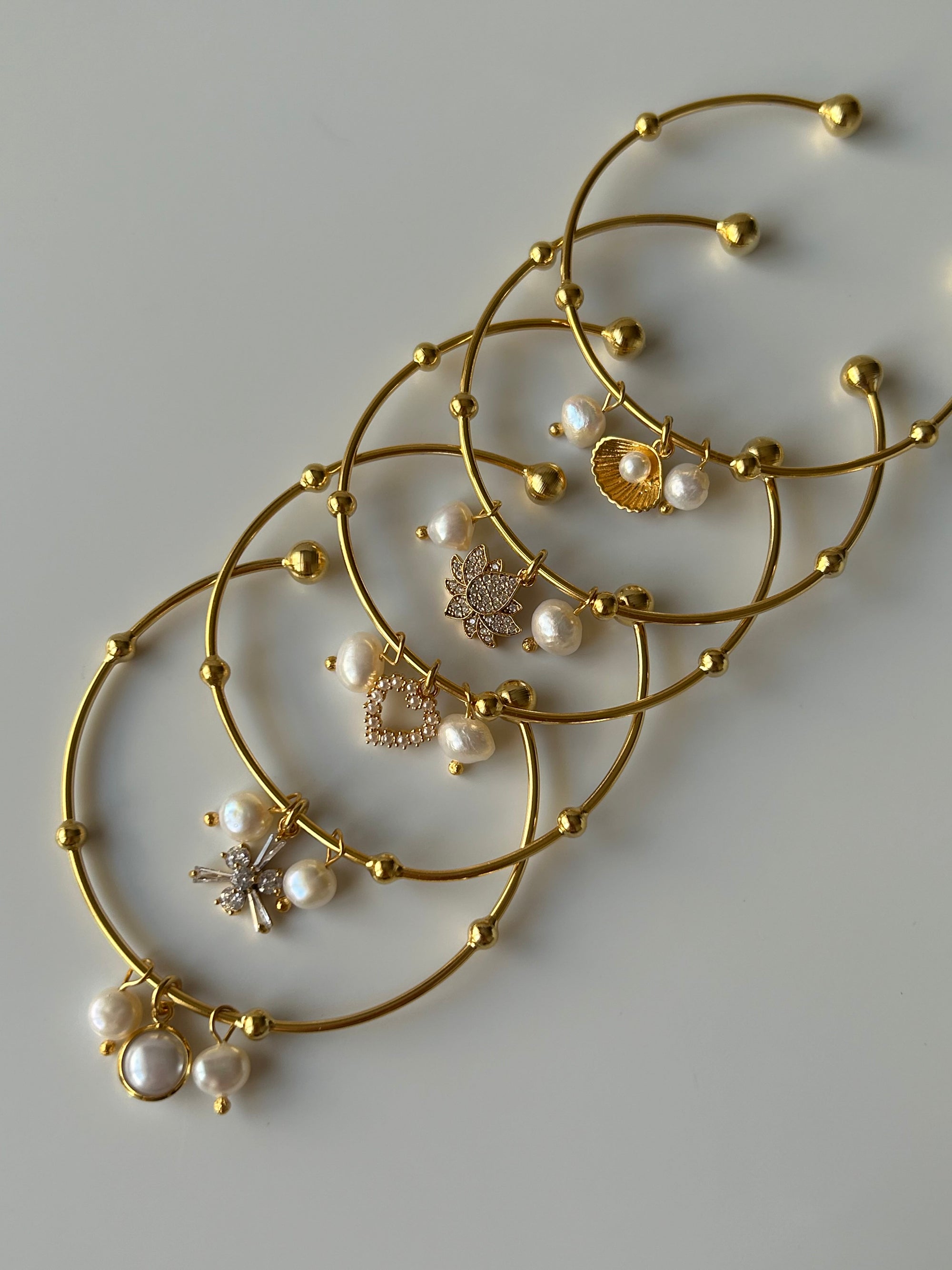 İncili Kalp/İnci Charm Dorika Bilezik