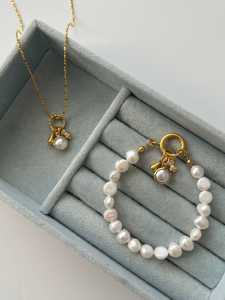 Beyaz Cam/Kum İnci Charm Kolye