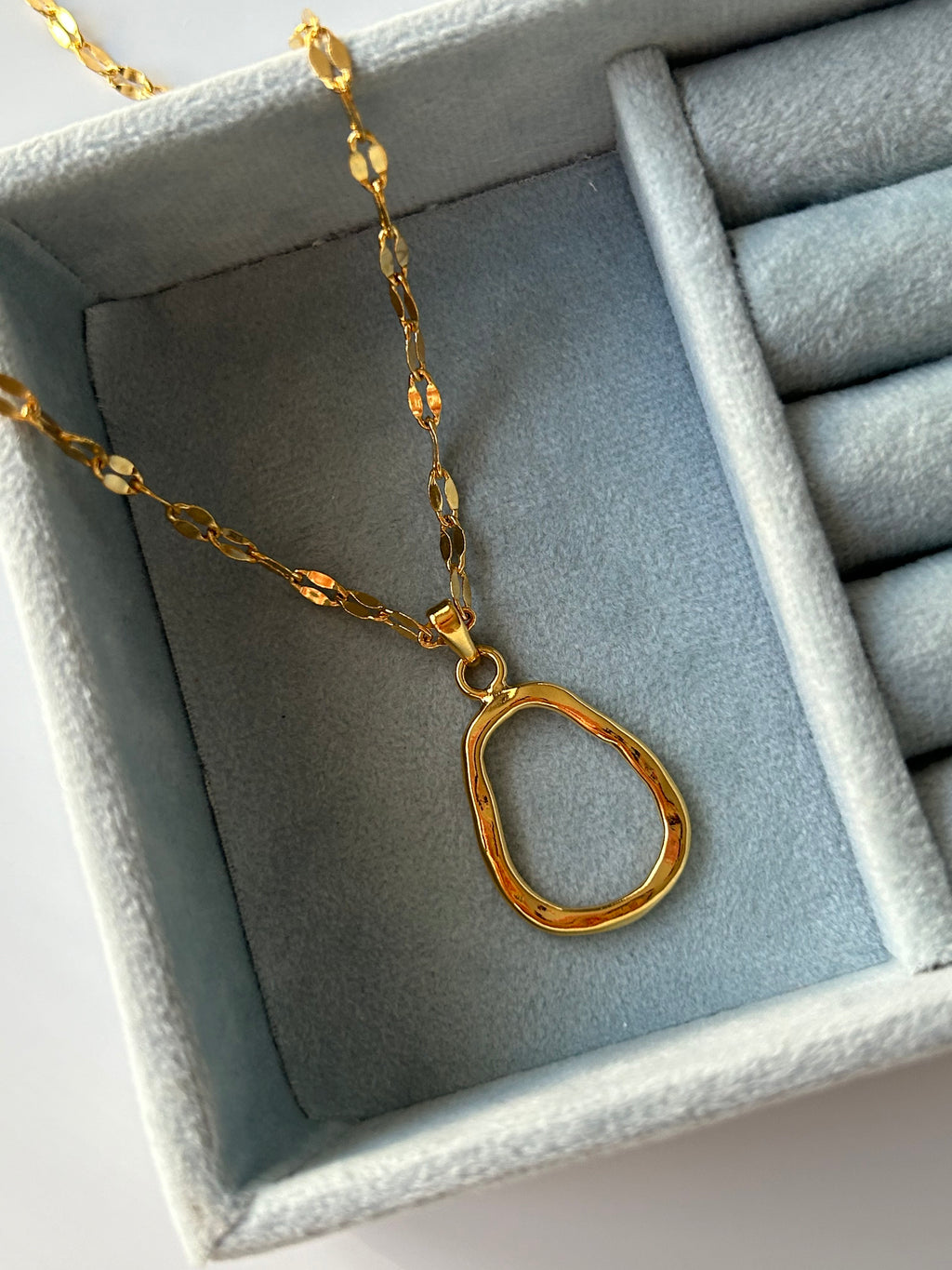 Amorf Charm Kolye