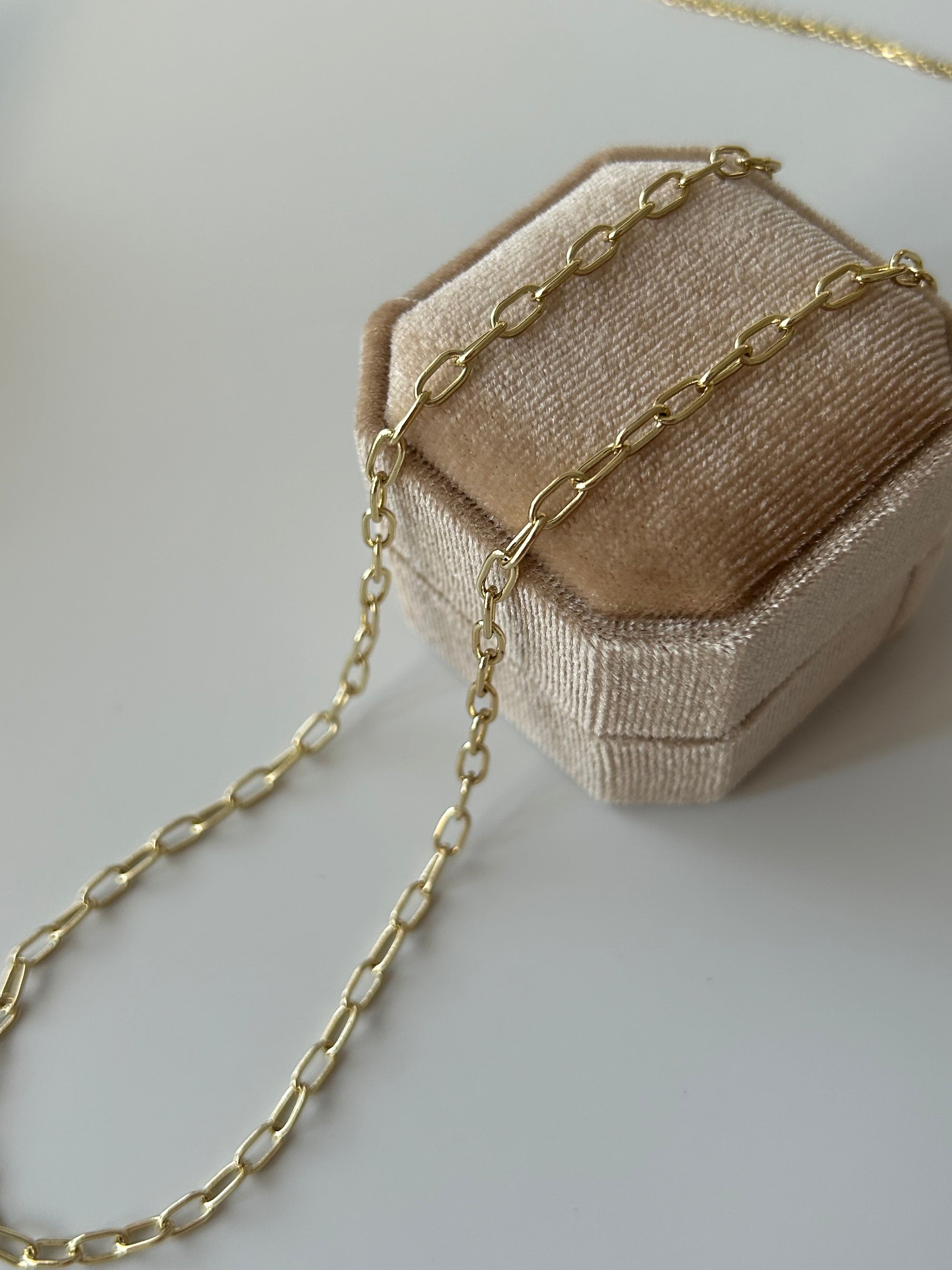 Xuping Minimal Sıralı Zincir Kolye