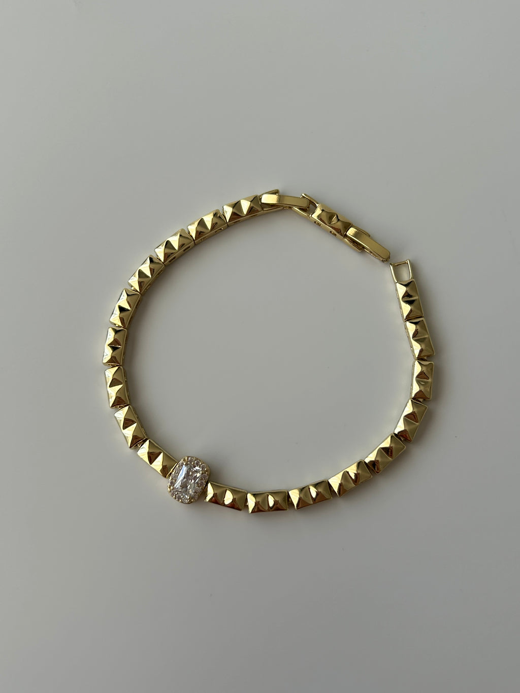 Xuping Baget Taş Bileklik