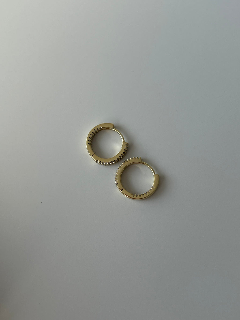 Xuping Zirkon Taş Küpe