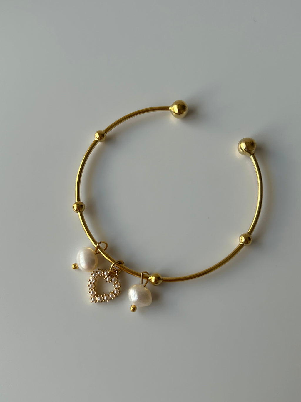 İncili Kalp/İnci Charm Dorika Bilezik
