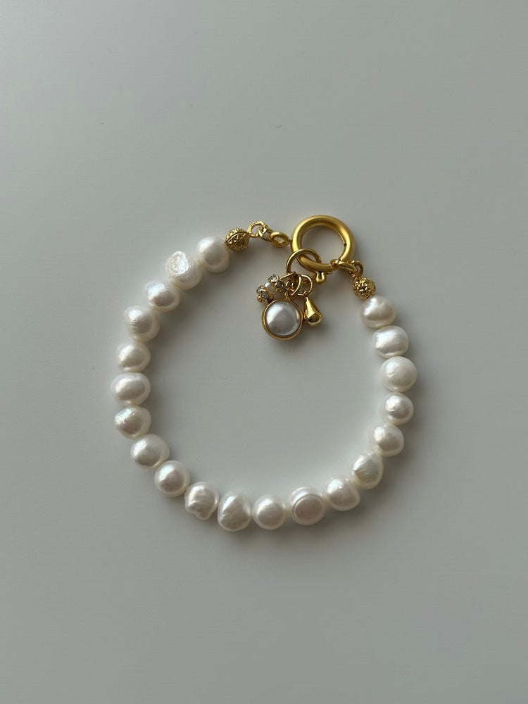 Beyaz Cam Charm İnci Bileklik