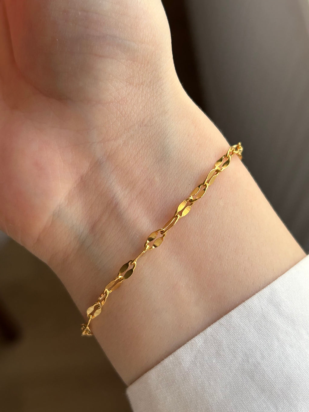 Kum İnci Charm Minimal Bileklik