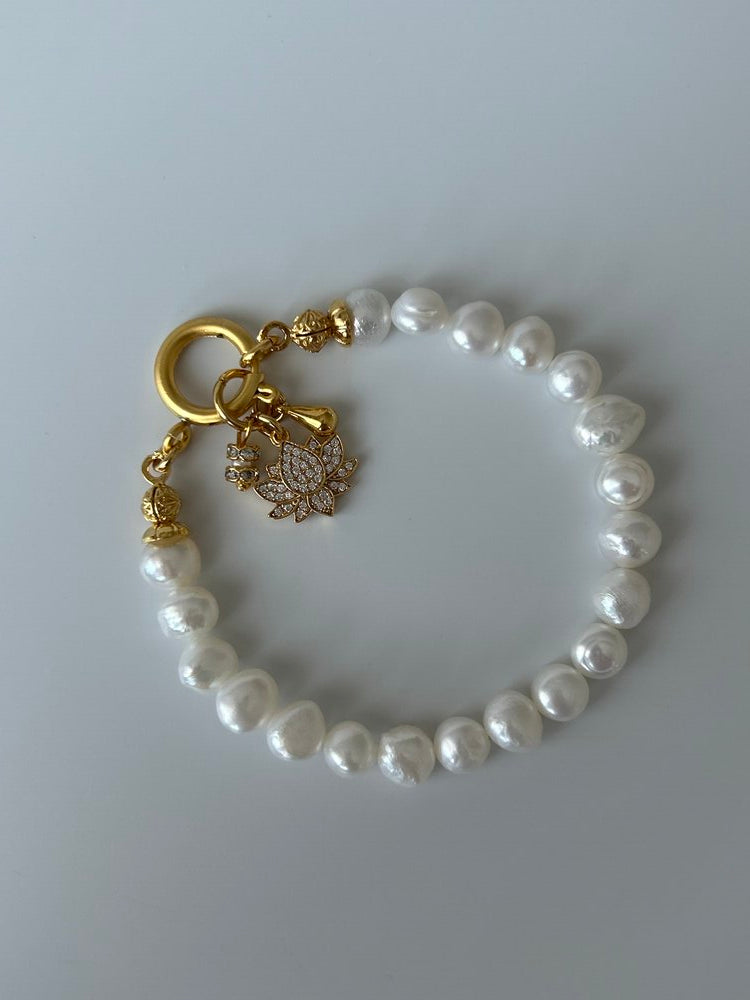 Zirkon Lotus Çiçeği Charm İnci Bileklik