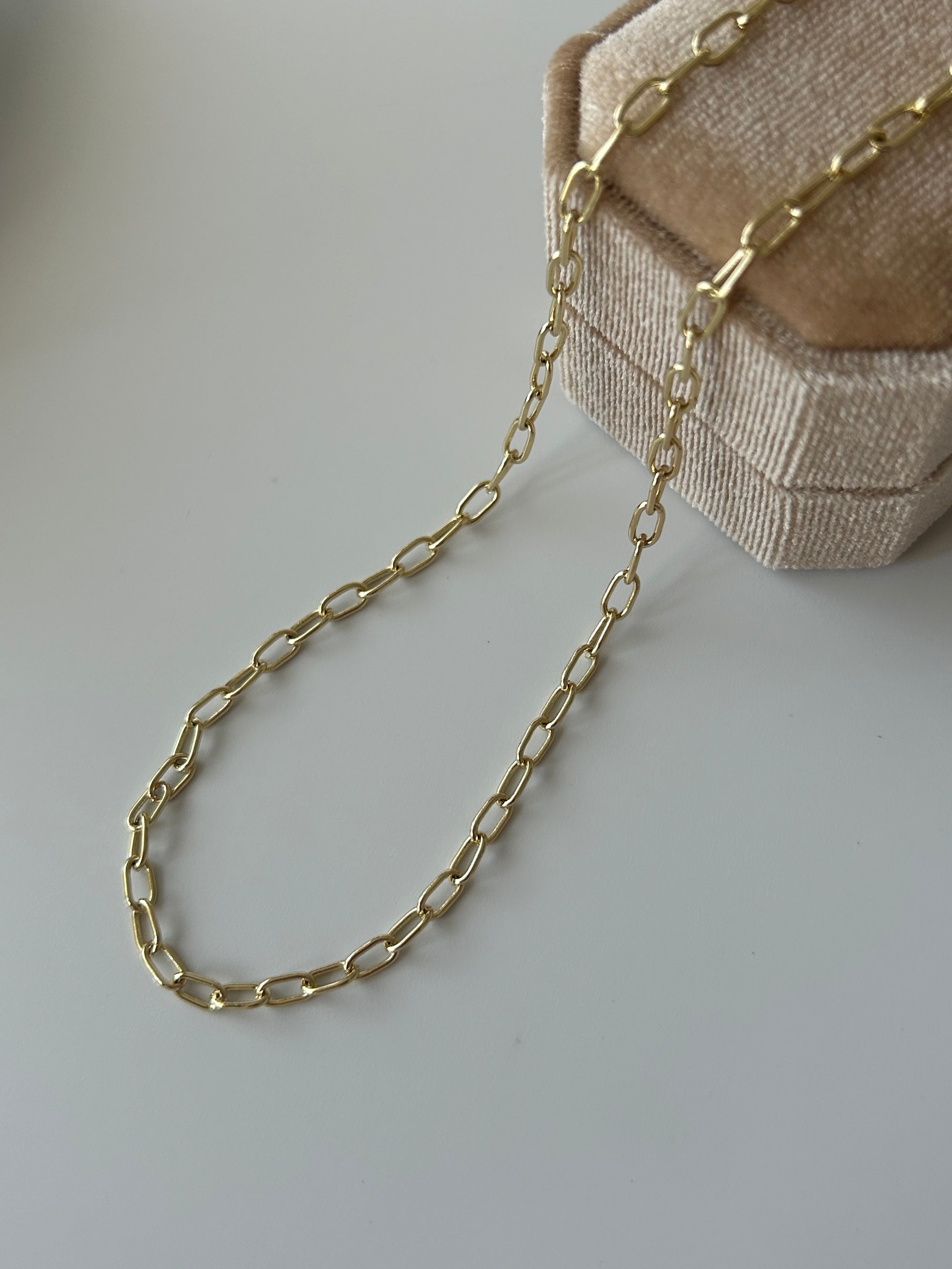 Xuping Minimal Sıralı Zincir Kolye