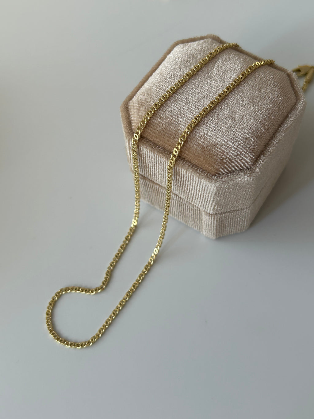 Xuping Minimal Vintage Zincir Kolye