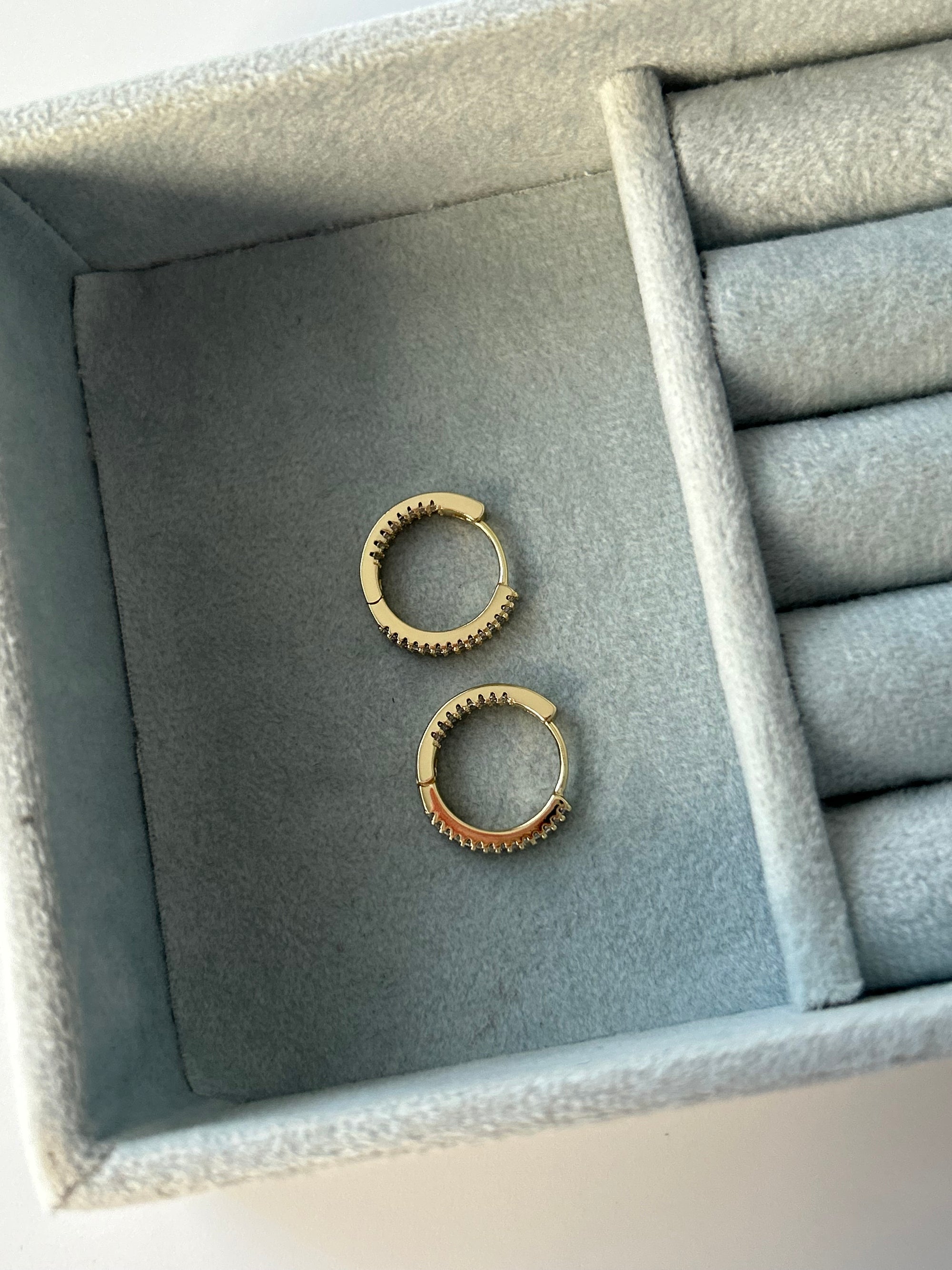 Xuping Zirkon Taş Küpe