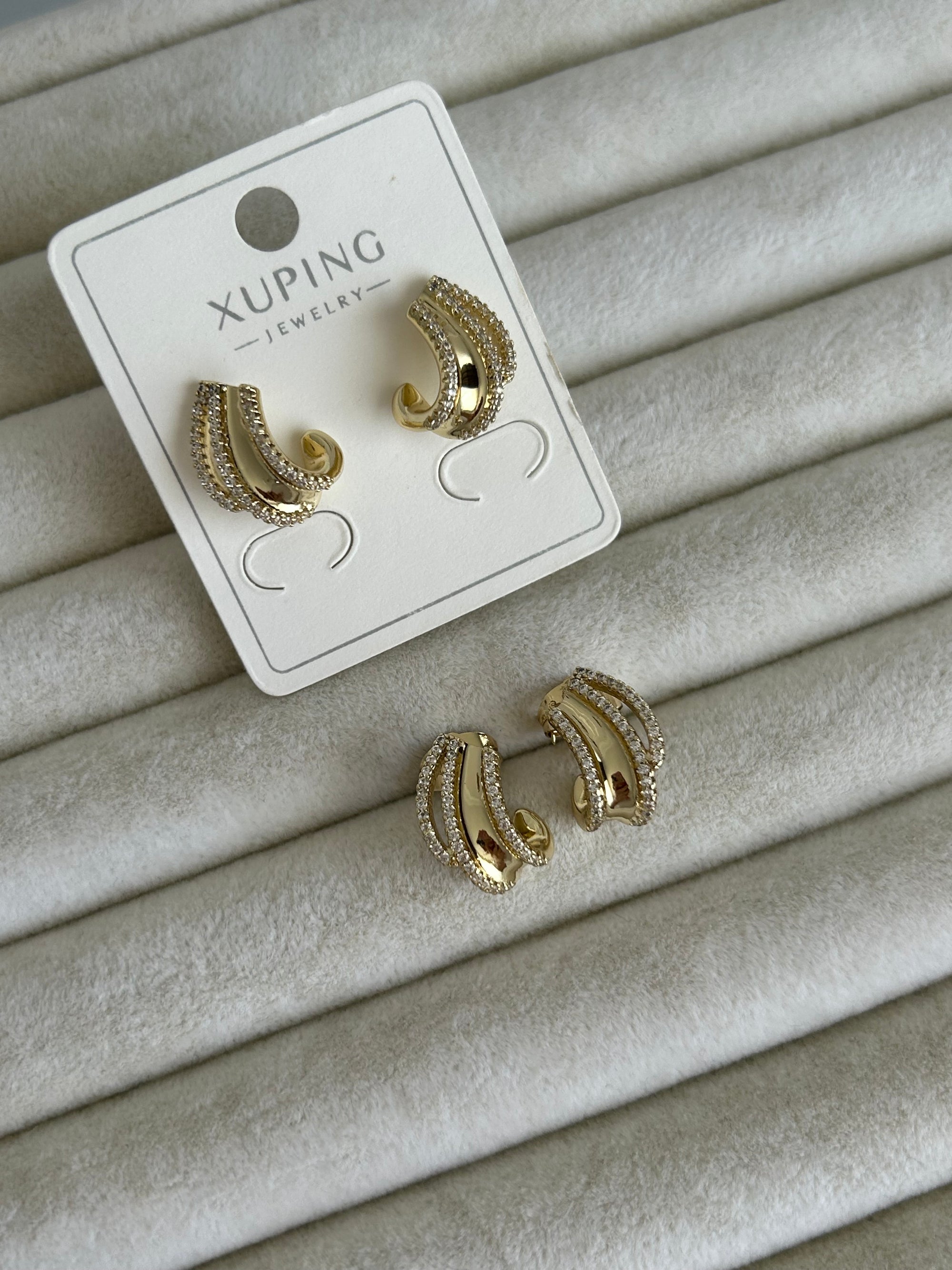 Xuping Zirkon Taş Küpe