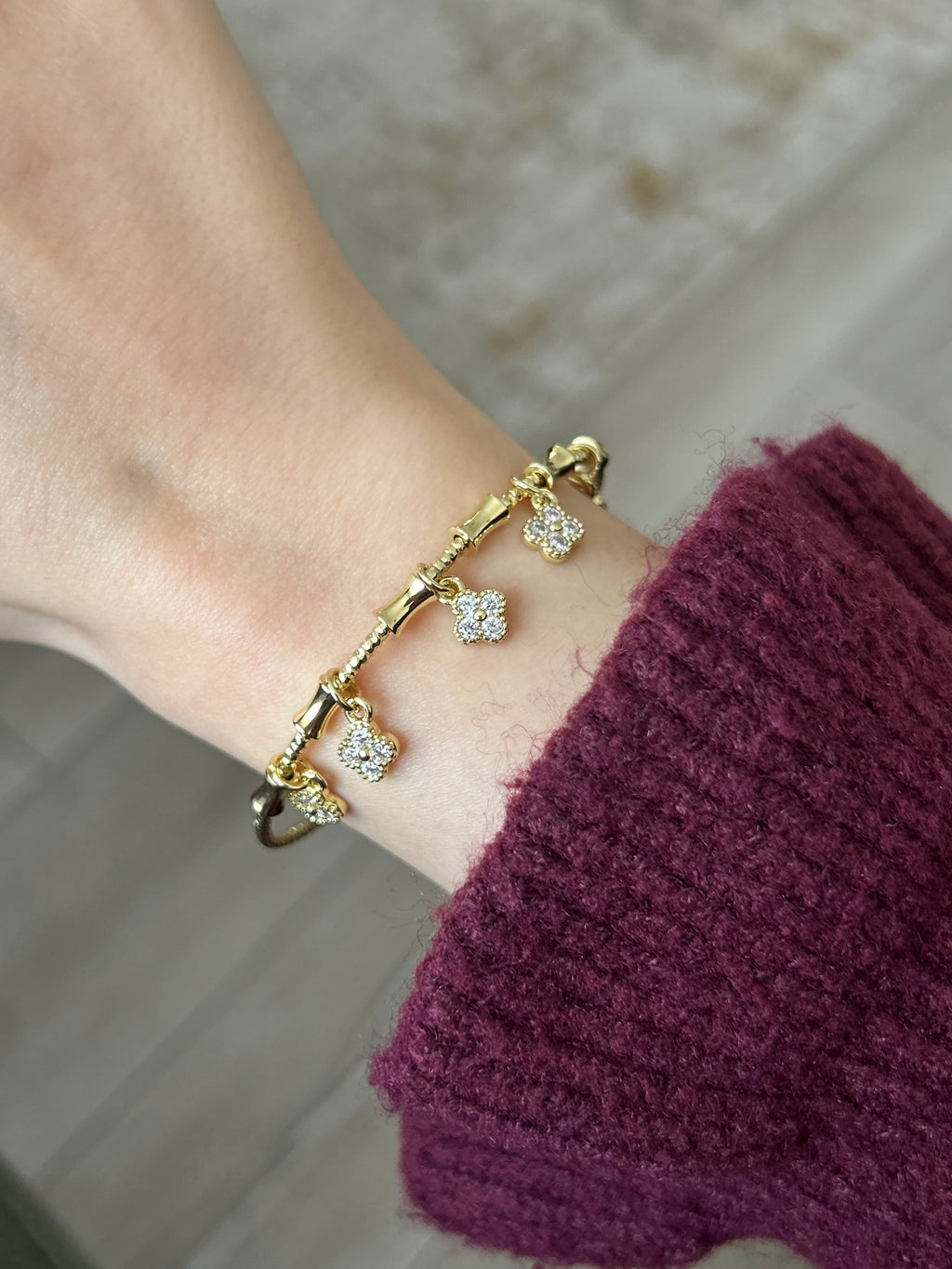 Zirkon Taş Yonca Charm Bilezik