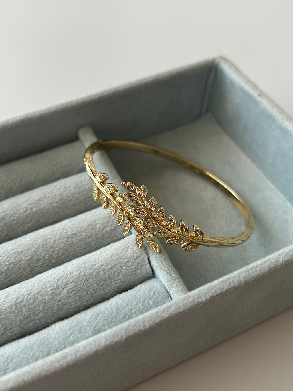 Xuping Zirkon Yaprak Bilezik