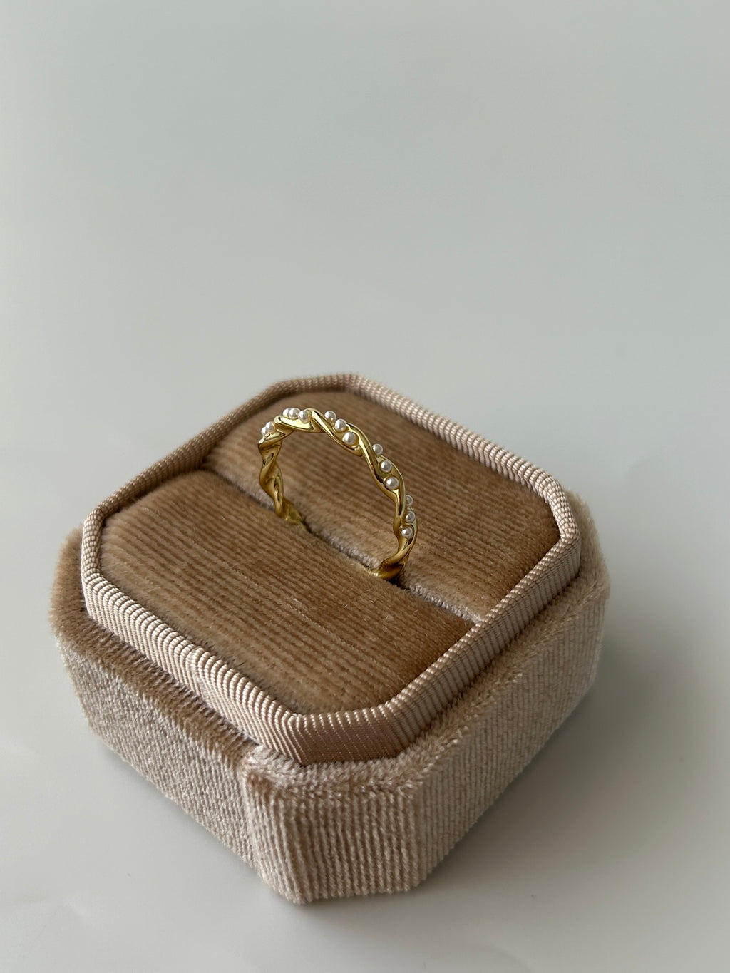 Sarmal İncili Yüzük