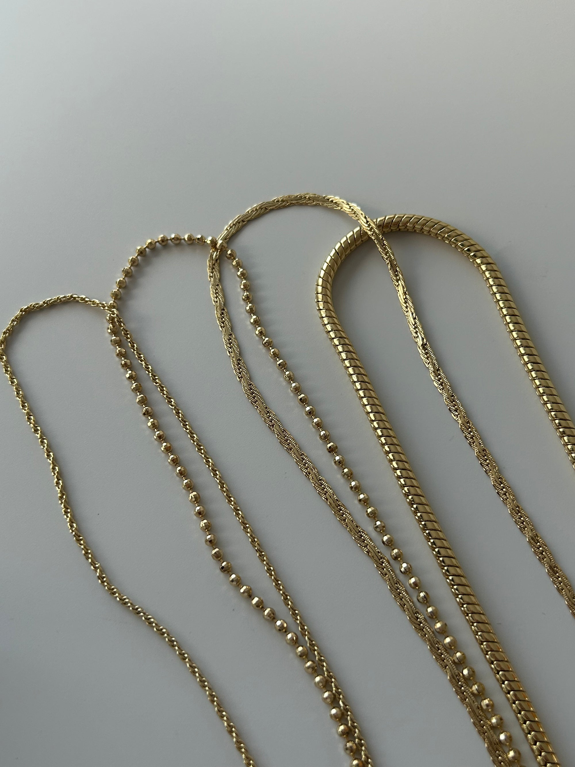 Xuping Minimal Burgu Zincir Kolye