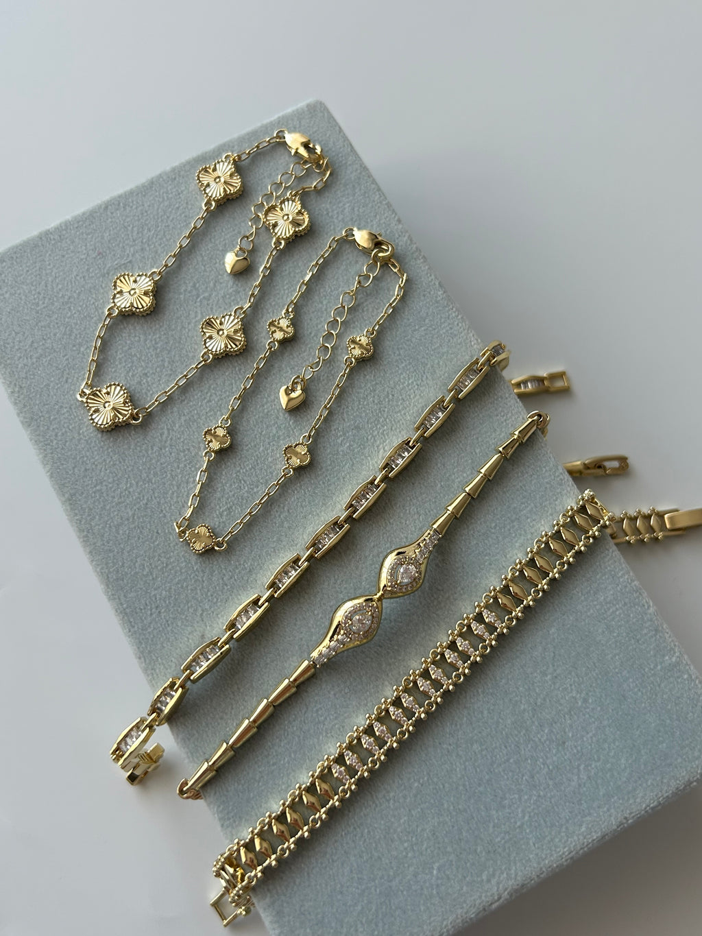 Xuping Sıralı Zirkon Taş Bileklik